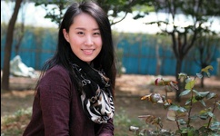 打美女屁股打到红gif动态图